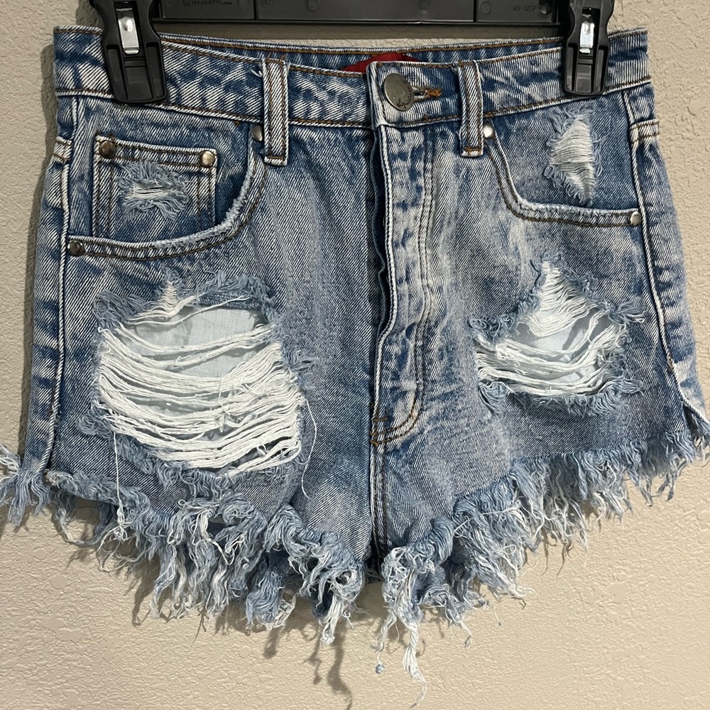 Signature8 shorts